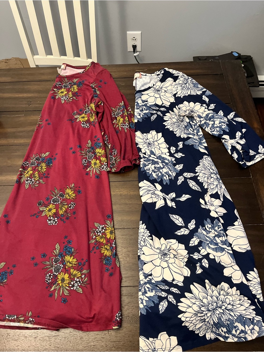 Women’s Floral Long Sleeve Dress - Red Floral, Navy floral